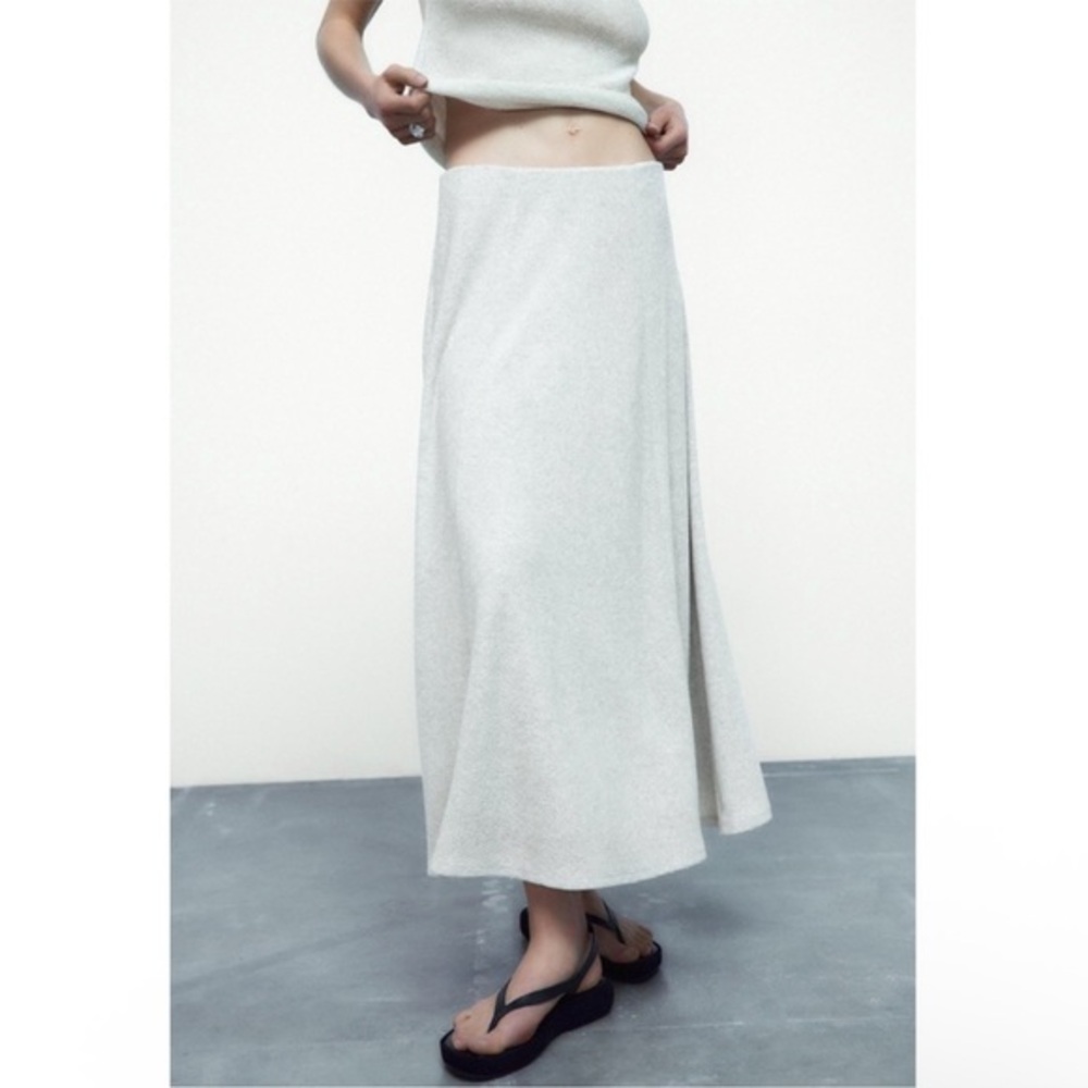 NWT Zara Metallic Thread Full Skirt Pull-On Skirt Size S